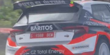 Kreeka rallil määrati WRC2 sõitjale võistlusautol olnud ropu teksti eest kopsakas rahatrahv