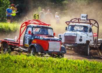 Tajo Aasaroht võitis GAZ-53 klassi Andris Ribaksi ees. Fotod: Pille Russi