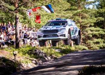 Soome MM-ralli: Robert Virves haaras WRC2 arvestuses liidrikoha, Fourmaux võitis avakatse