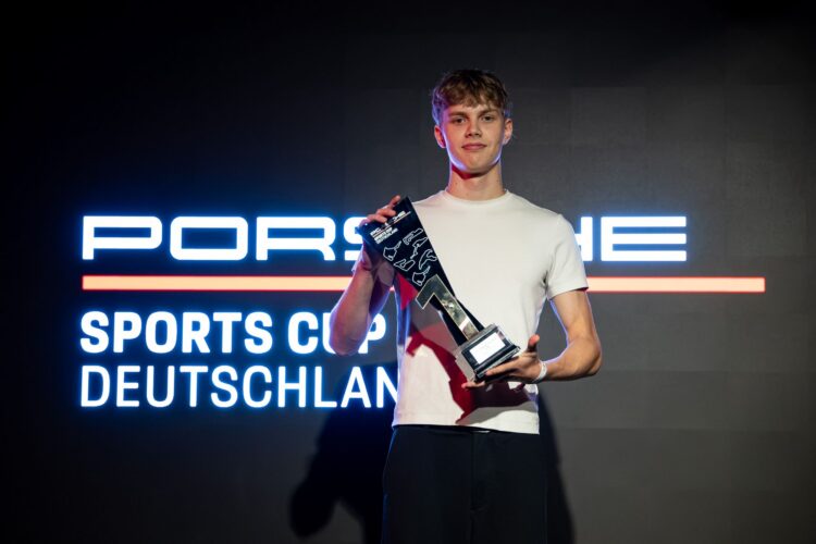 Ragnar Simuland saavutas Saksamaa Porsche sarjas klassivõidu. Foto: erakogu